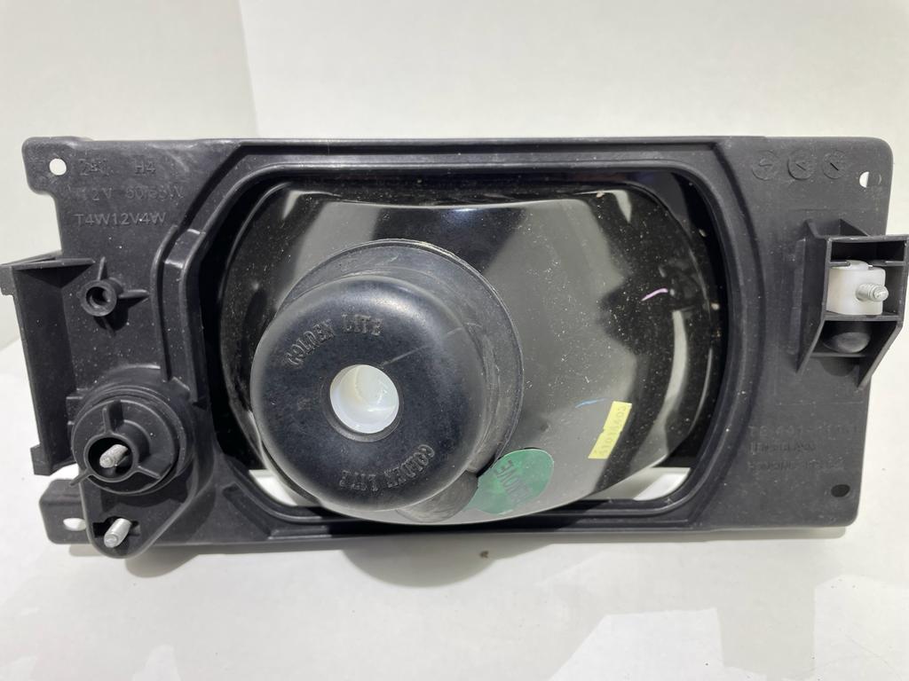 WhatsApp Image 2022-11-28 at 17.16.06 (2) Faro Volkswagen Polo delantero izquierdo 441-1117L-LD-EM