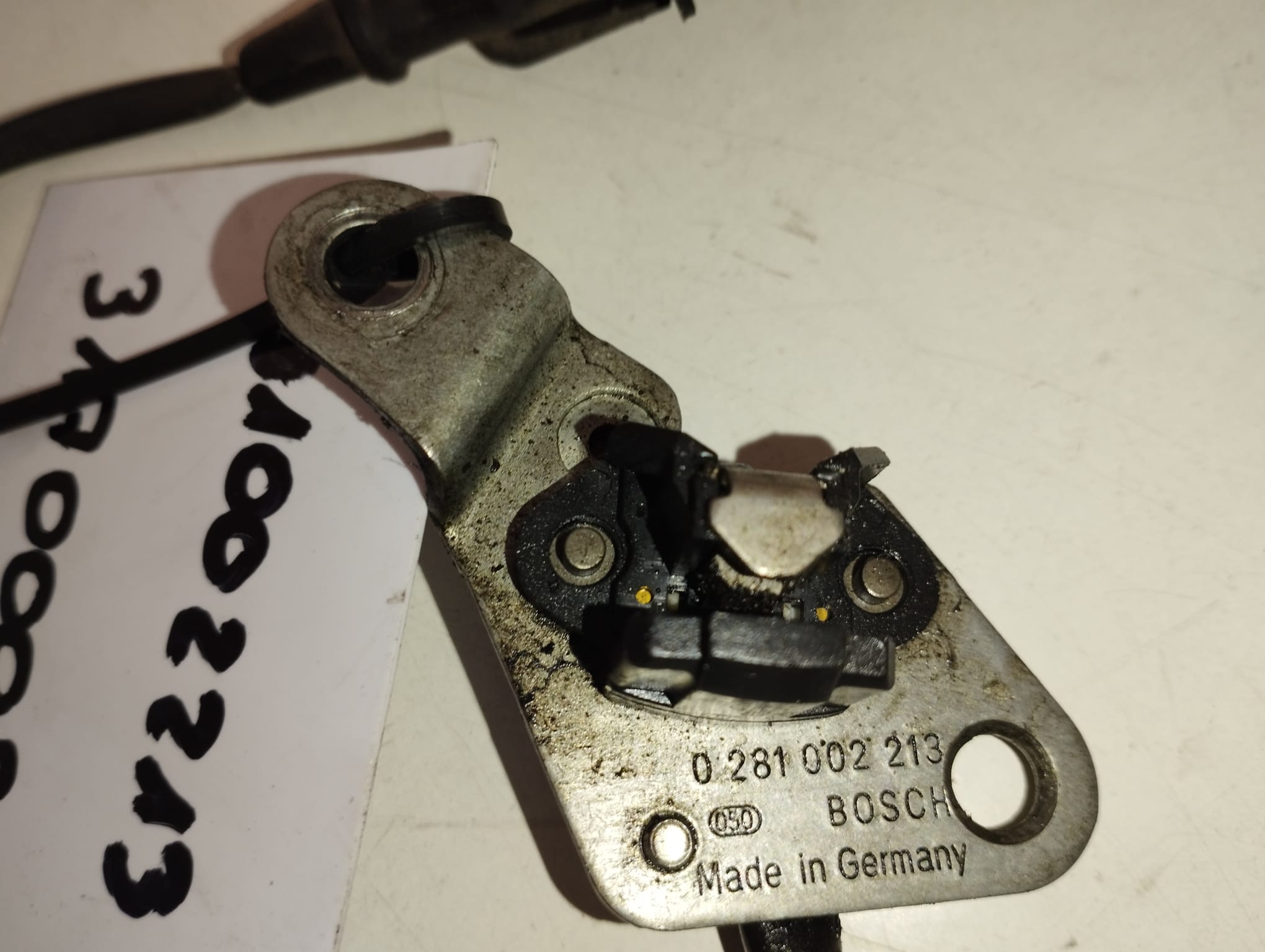 0281002213 (1) Sensor arbol levas 0281002213