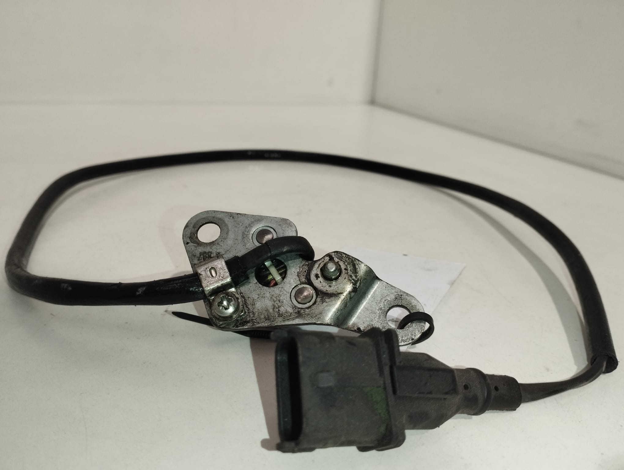 0281002213 (3) Sensor arbol levas 0281002213