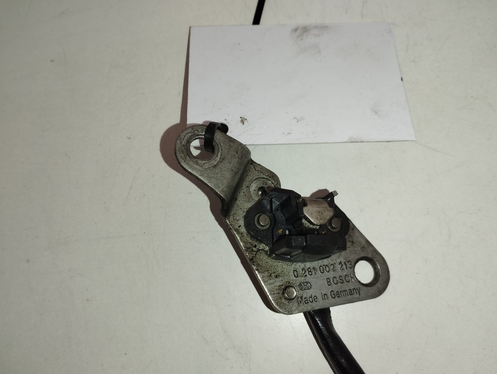 0281002213 (5) Sensor arbol levas 0281002213