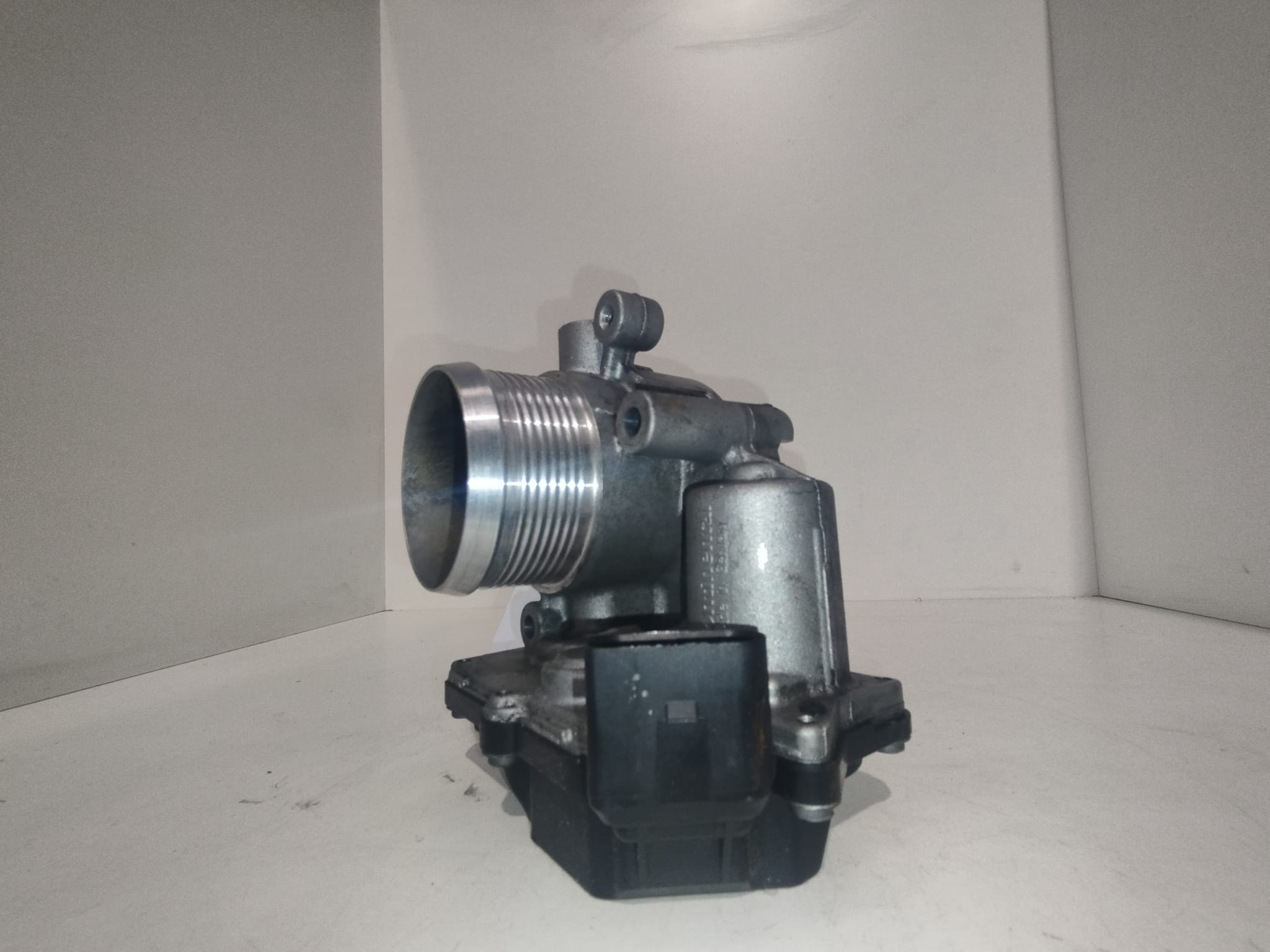 310011 (4) Cuerpo de mariposa para Audi Volkswagen Seat Skoda A2C53338105