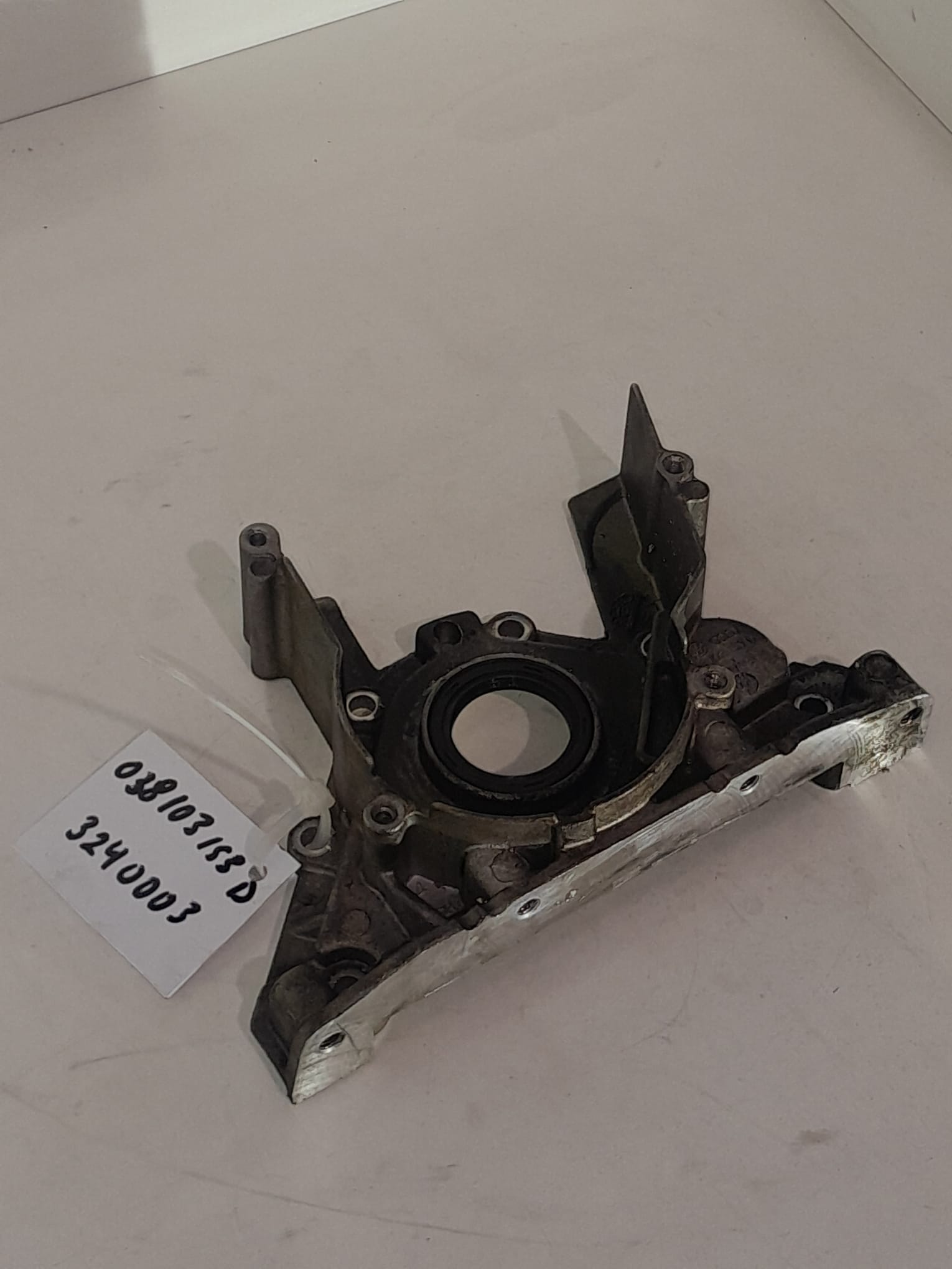 038103153D TAPA RETEN CIGUEÑAL AUDI SEAT VW 1.9TDI 038103153D